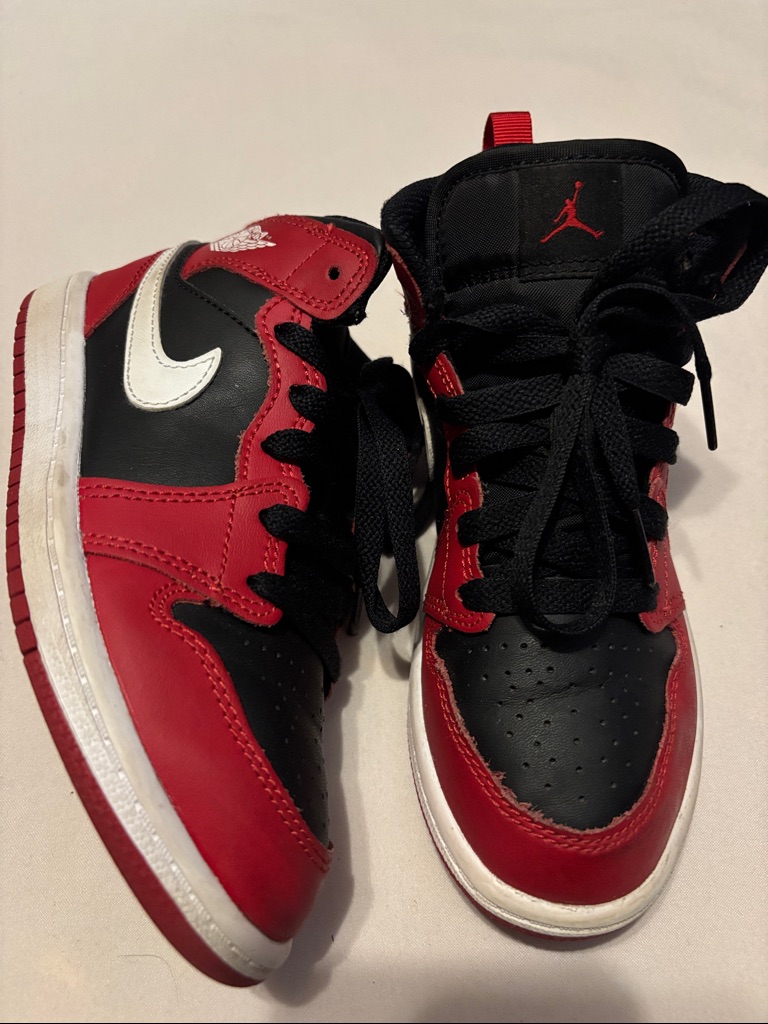 Air Jordan 1 Mid Bred / Gym Red Size 13c
